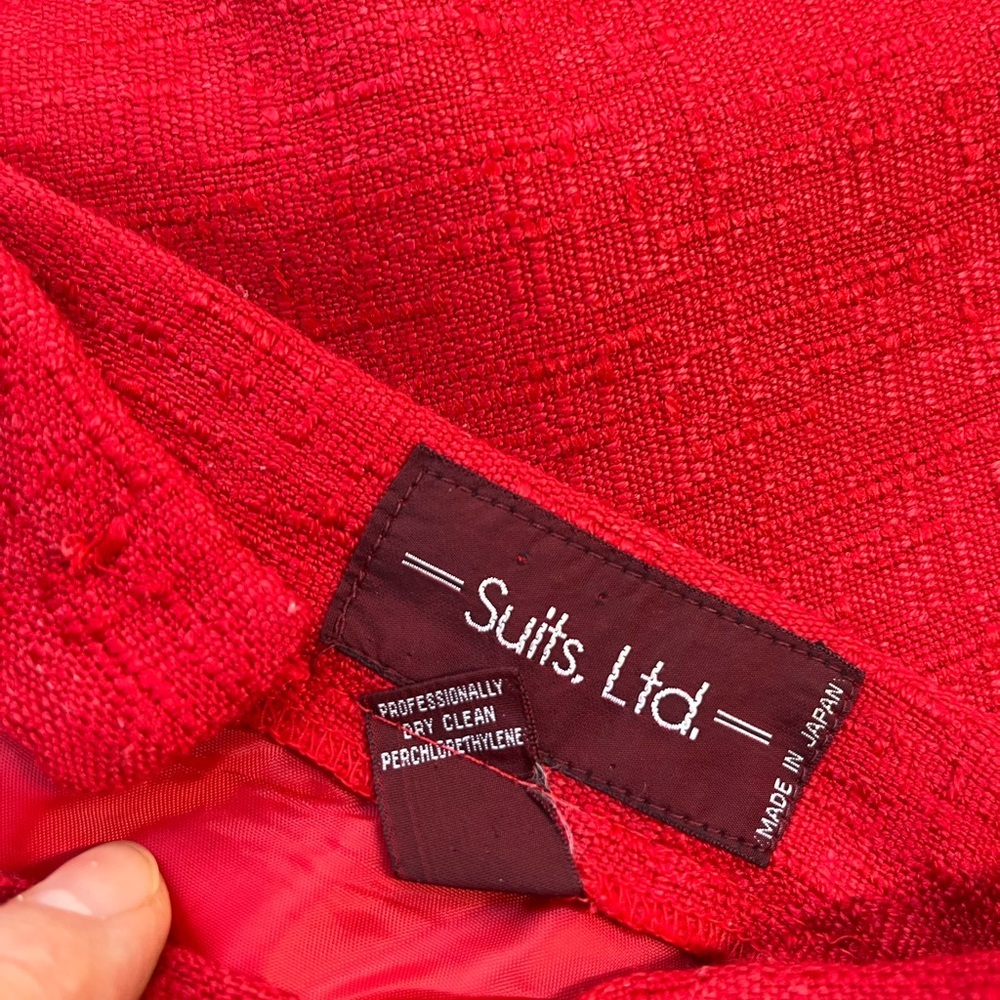 Red Power Suit, Vintage. Very Good/ Like New Condition! - Picture 13 of 17